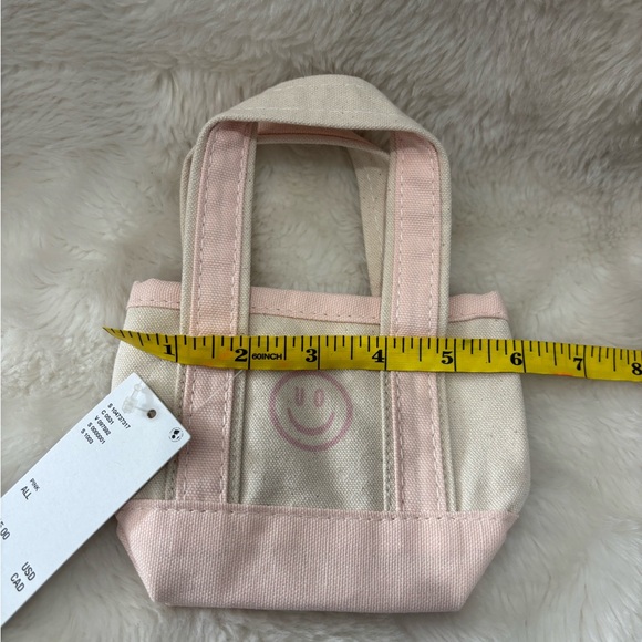 Urban Outfitters Mini Smiley Tote - Picture 5 of 7